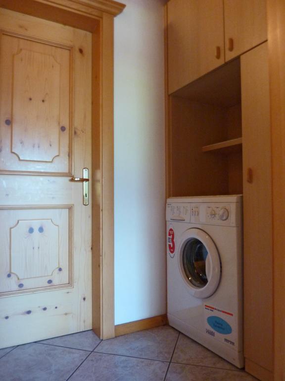 Appartamenti Majon Sotroi Campitello di Fassa Eksteriør billede